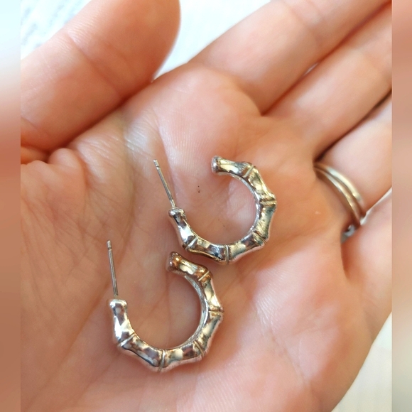 Banana Republic earrings - Picture 3 of 6